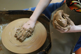В Клявлинском районе детей обучают гончарному искусству 